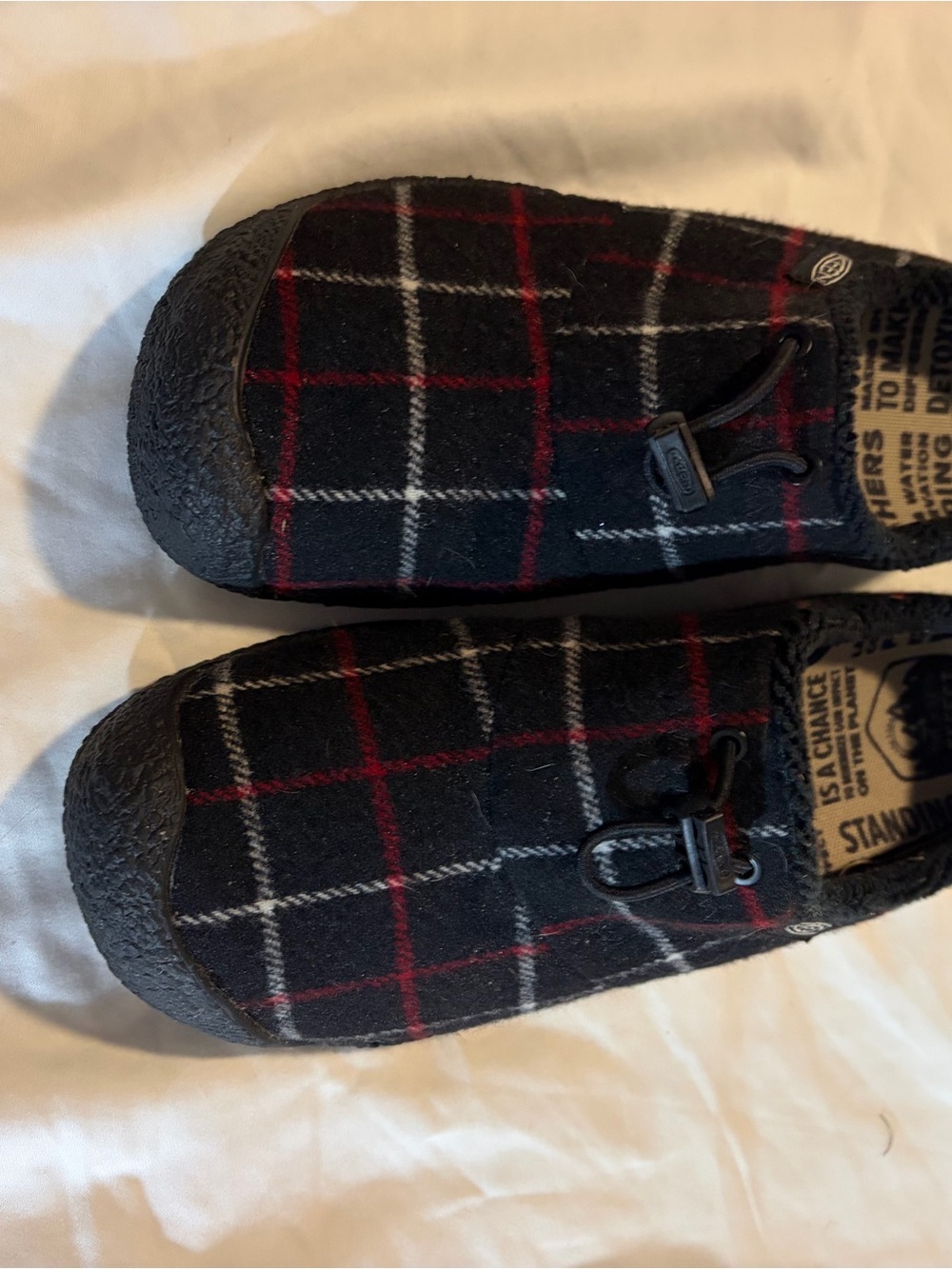 Keen Howser lll black Plaid Slip-On Shoes - Black Red Plaid women’s size 6 US